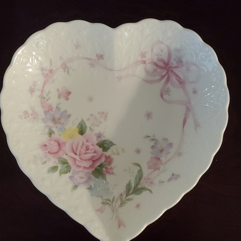 Vintage Mikasa Japan Bone China Heart Shaped Trinket Dish All My Love 6.5"